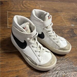 Nike Kids High-Top Sneakers - White and Black